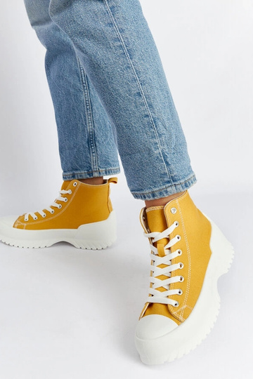 Black trainers Beat 2