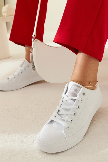 Beige trainers Venancia