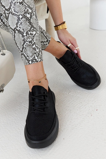 White trainers Justar
