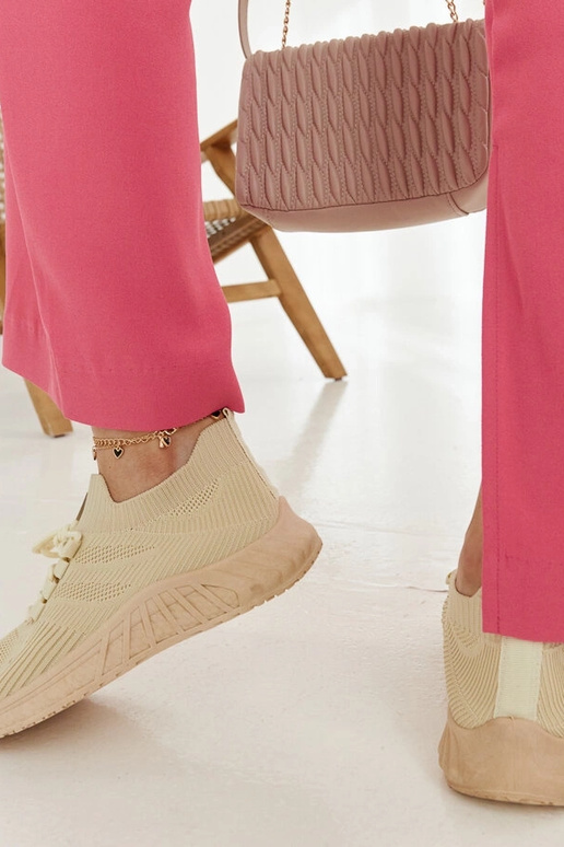 Pink sports sneakers by Donatil