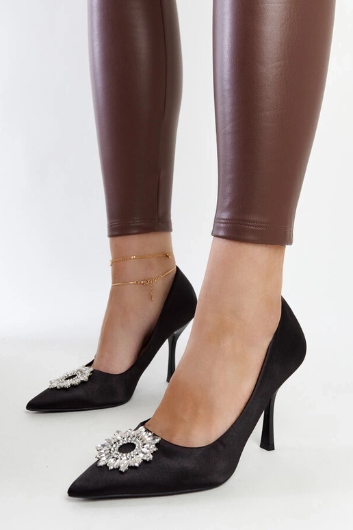 Beige high heel pumps Unos