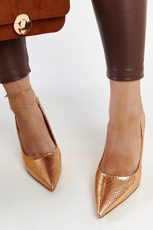 Black classic high heels Hyirnar