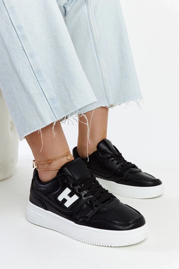 Czarne sneakersy na białej platformie Mentha 2