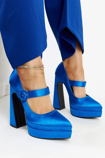 Beige high heels Thrower