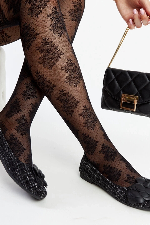 Czarne balerinki z ozdobnym kwiatkiem...