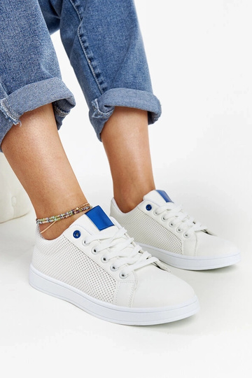 Black trainers Beat 2