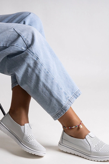 Jasnoszare skórzane półbuty... 2