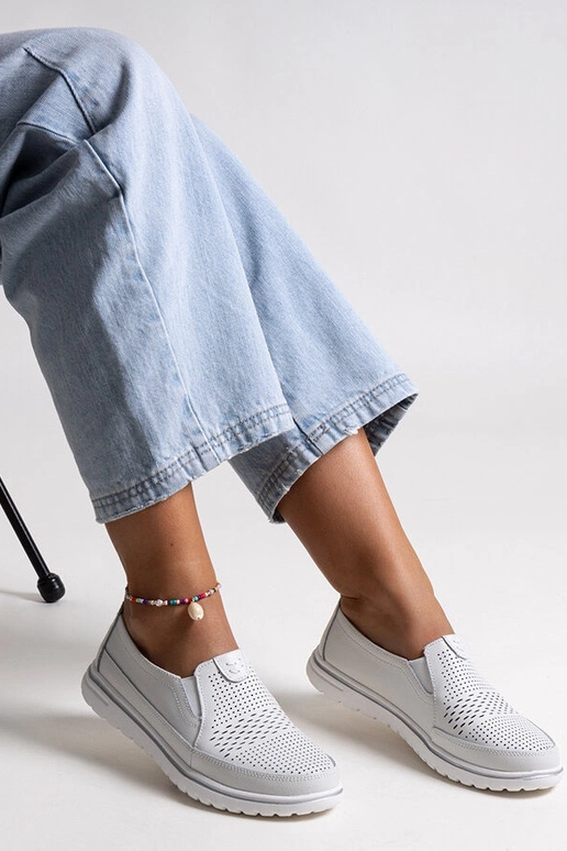 Jasnoszare skórzane półbuty Vinceza Jasnoszare skórzane półbuty Vinceza