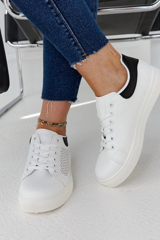 Białe ażurowe sneakersy Semhar