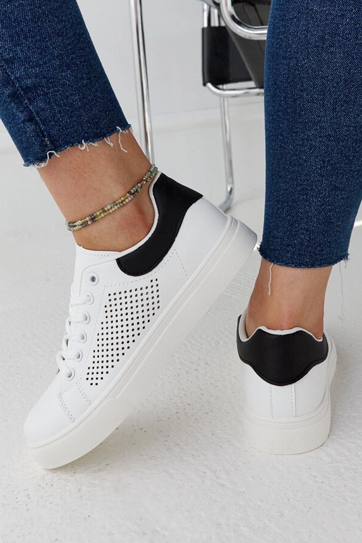 Białe ażurowe sneakersy Semhar