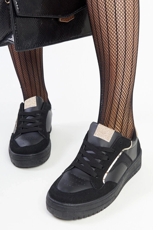Czarny sneakersy na platformie Walda