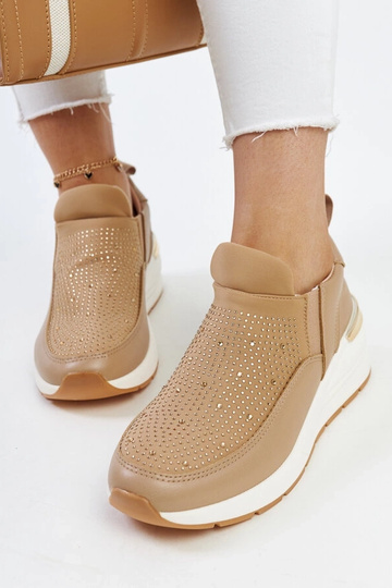 Brązowe sneakersy na...