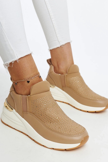 Brązowe sneakersy na... 2