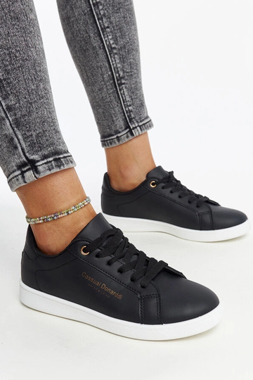 Black trainers Beat