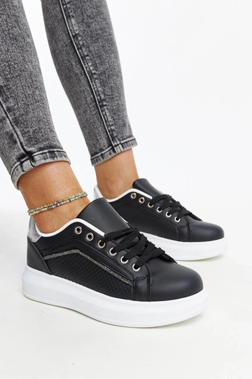 Czarne sneakersy z ozdobnymi cyrkoniami Perica