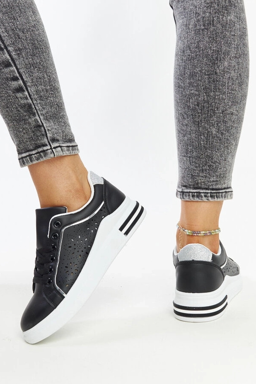 Czarne sneakersy ażurowe z brokatem...