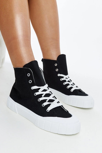 Black trainers Beat