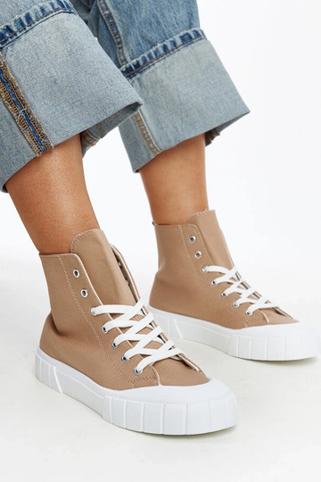 Black trainers Beat 2