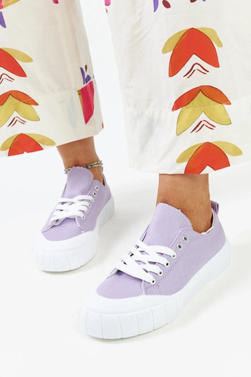 Black trainers Beat 2