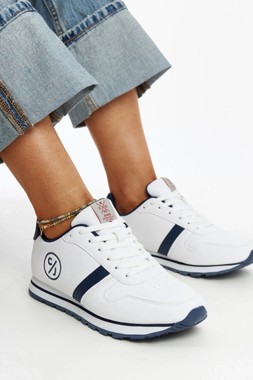 Biało-granatowe sneakersy damskie CROSS JEANS