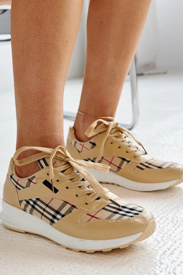 Beżowe sneakersy w kratkę...