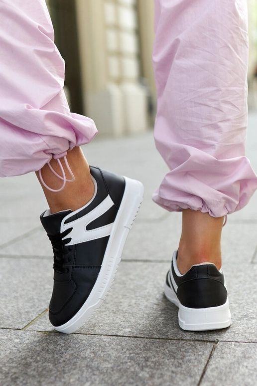 Czarne sneakersy sportowe Hagara