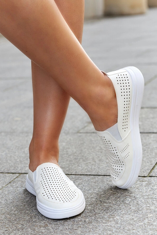 Beżowe ażurowe wsuwane tenisówki Dafina