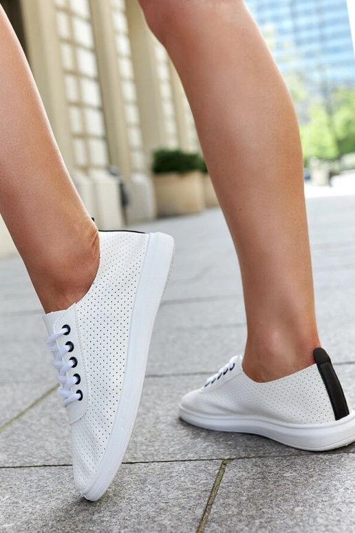 Beige trainers Venancia