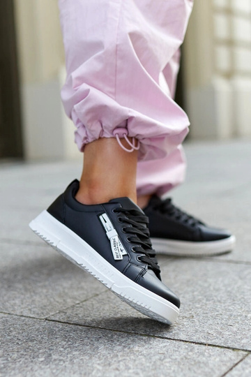 Beige trainers Venancia