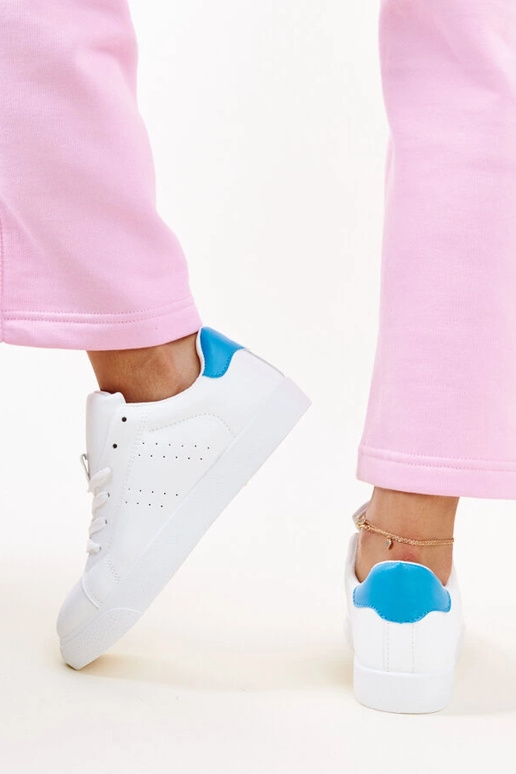 Biało-niebieskie sneakersy Akila