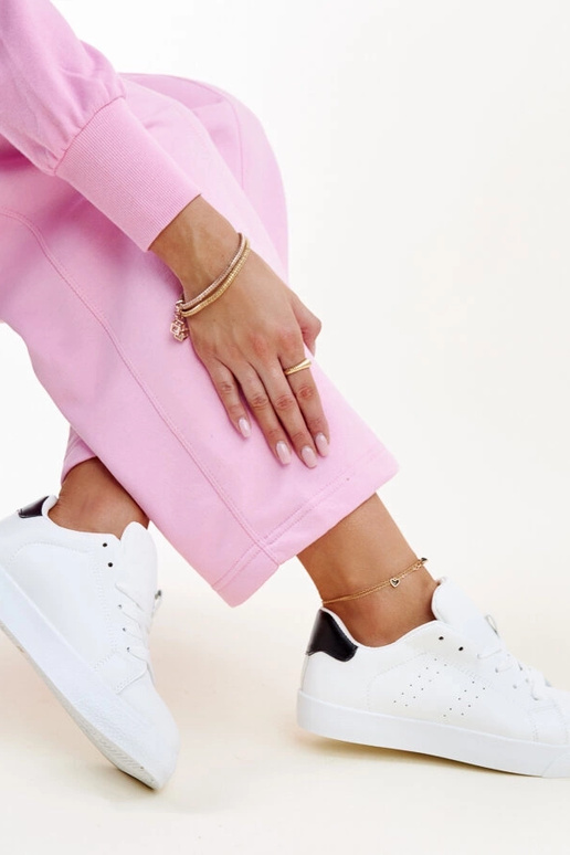 Biało-czarne sneakersy Akila