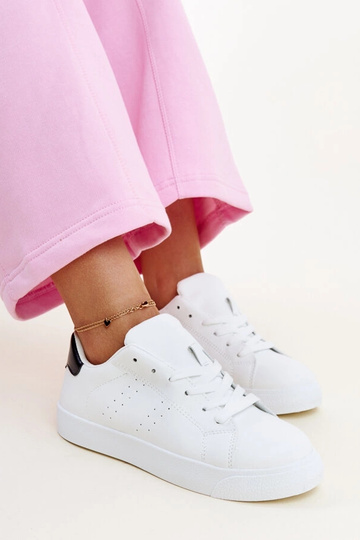 Biało-czarne sneakersy Akila 2