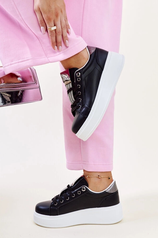 Czarno-srebrne sneakersy z cyrkoniami...