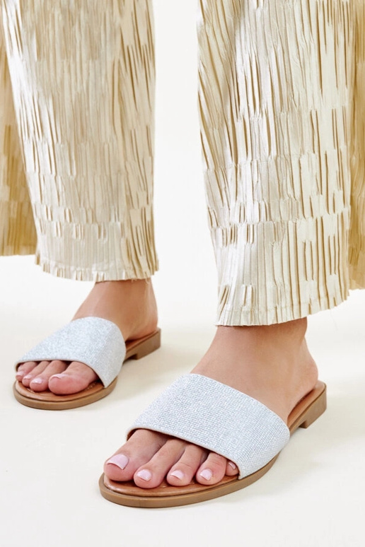 Black slippers with fur insulated Valle