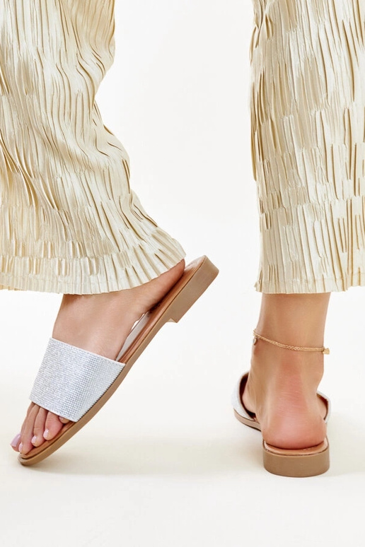 Black slippers with fur insulated Valle