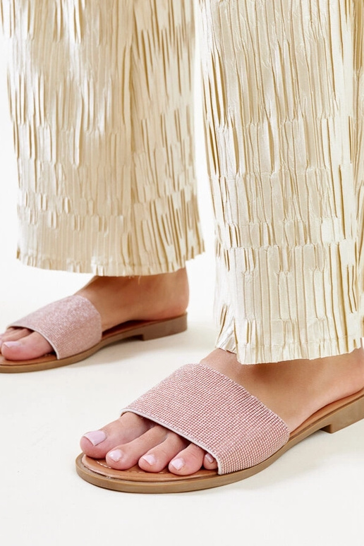 Black slippers with fur insulated Valle