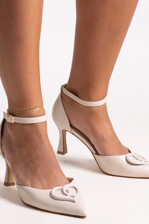 Czółenka ze skórzaną wkładką na...