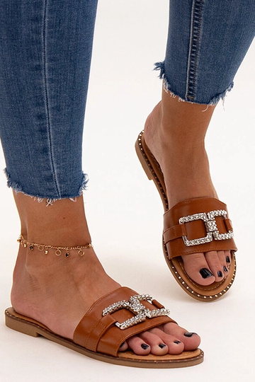 Brązowe klapki z ozdobną... 2