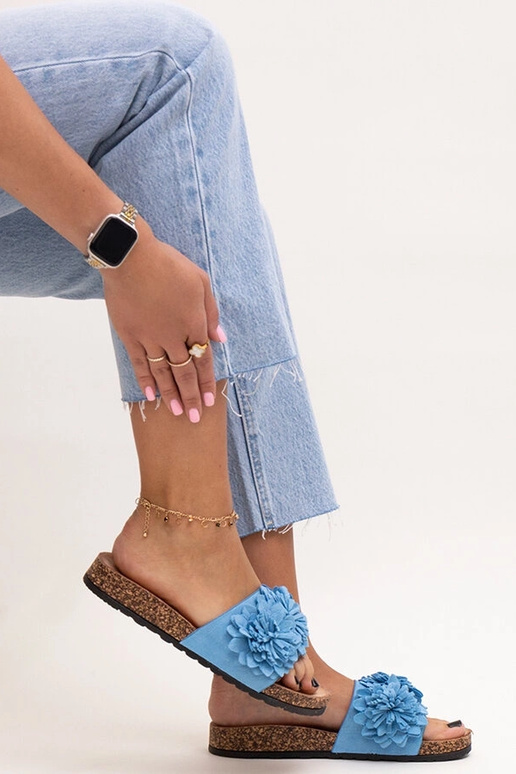 Klapki z kwiatami na korkowej...