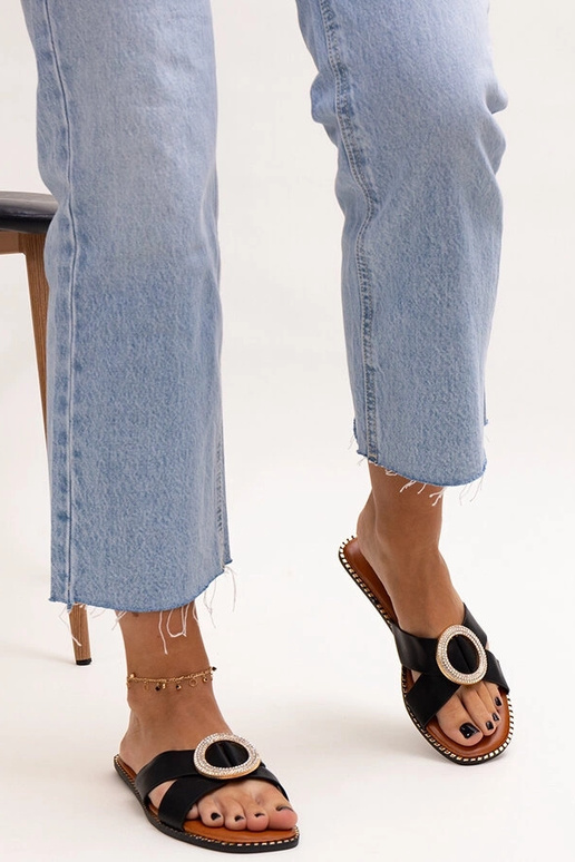 Black slippers with fur insulated Valle