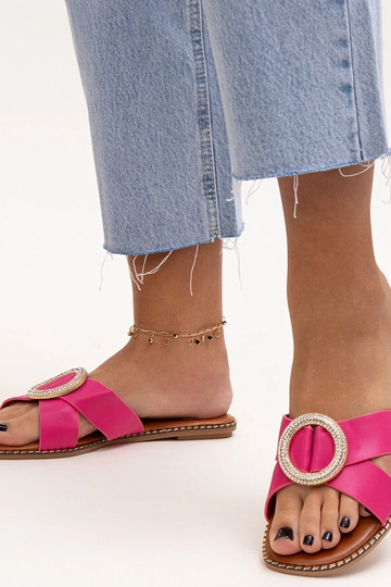 Black slippers with fur... 2