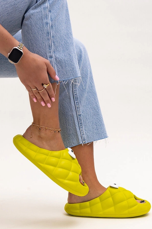 Black slippers with fur insulated Valle