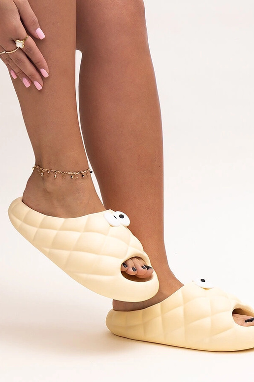 Black slippers with fur insulated Valle