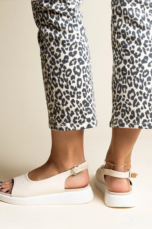 Black sandals on a block heel Millo