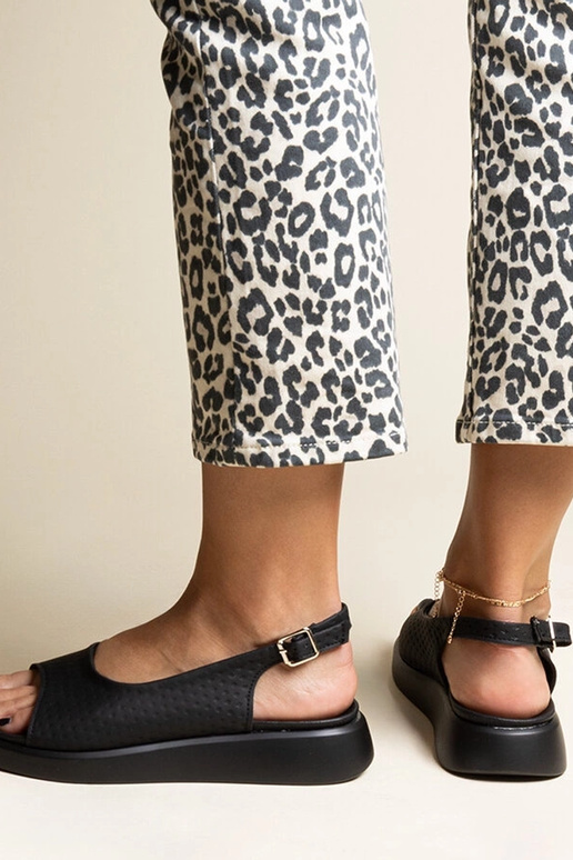 Black sandals on a block heel Millo