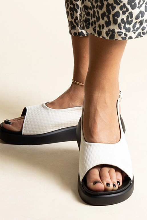 Black sandals on a block heel Millo