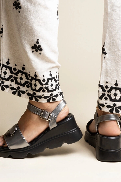 Black sandals on a block heel Millo
