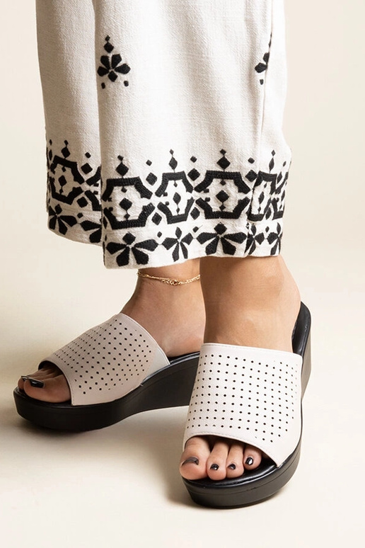 Black sandals on a block heel Millo