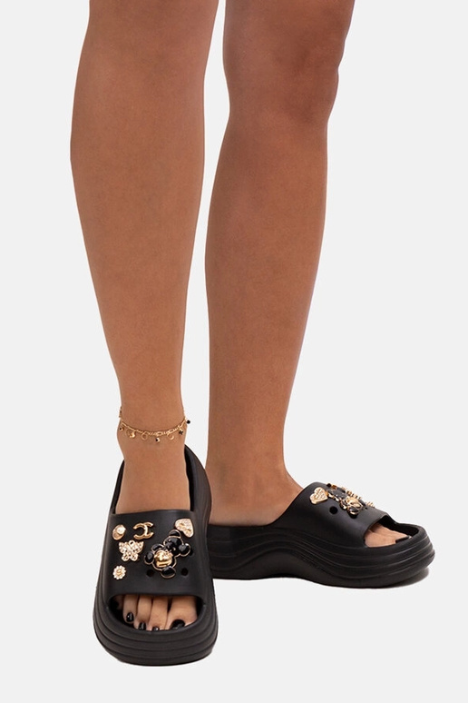 Black sandals on a block heel Millo