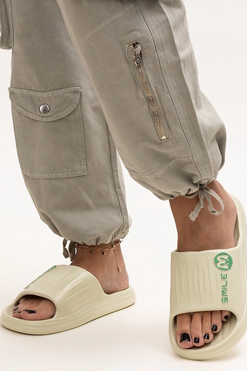 Black sandals on a block... 2